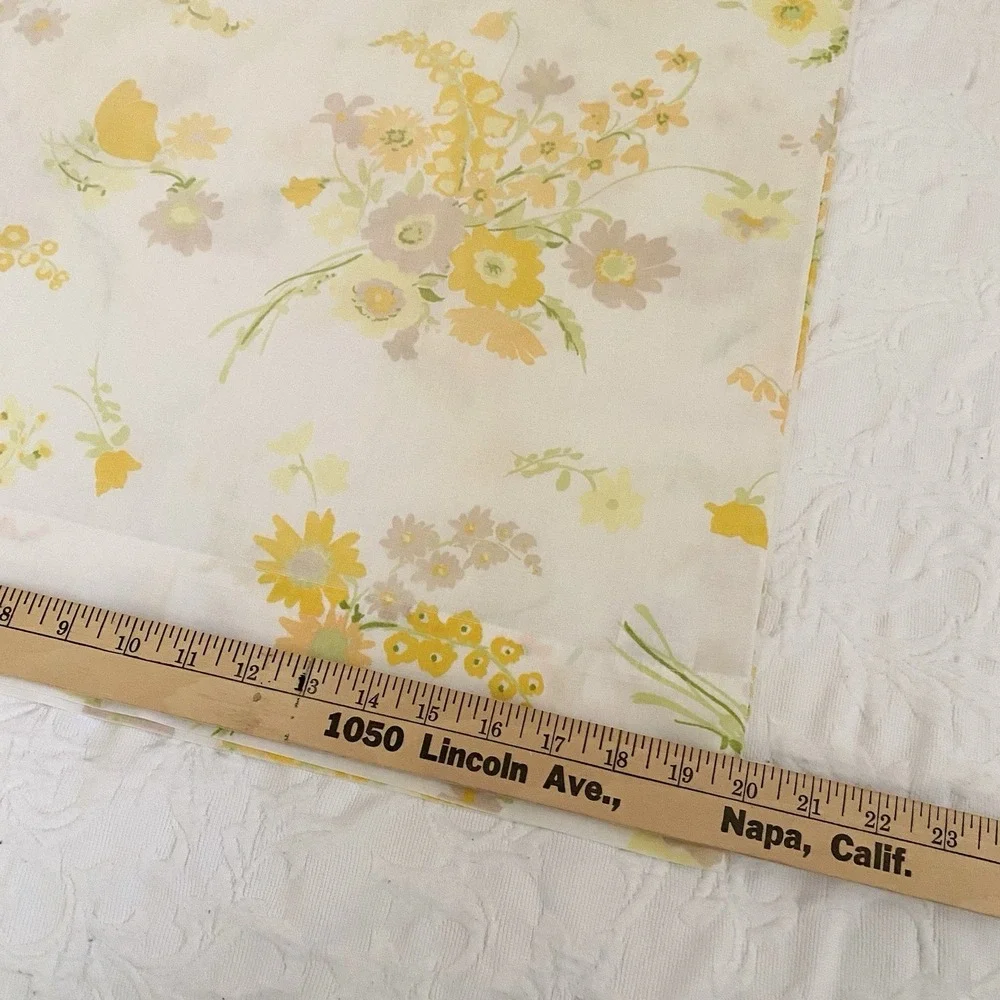 Vintage 60's 70's MCM‎ 1 Pillowcase Floral Muslin Standard Yellow Flowers Boho